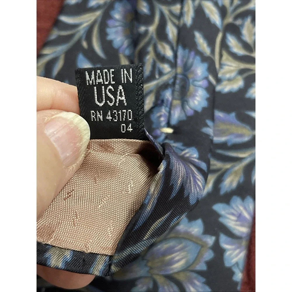 Vtg‎ Surrey Silk  Mens Floral Print Neck Tie Made in USA Black Purple Blue Green